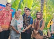Bagikan Beras Upaya Tekan Inflasi ?!