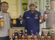 Polsek Makarti Jaya Amankan 26 Botol Miras di Warung