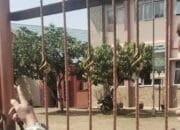 Hendak Tanyakan Uang Komite Orang Tua Siswa Ditolak Satpam Sekolah SMAN 2 Sembawa