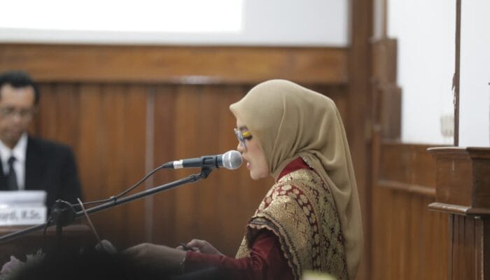 Bangga! Tri Puji Handayani Jadi Doktor Muda Asal Palembang, Teliti Teater Dulmuluk 50 Tahun Perjalanan Seni Melayu