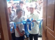 Wali Kota Ratu Dewa Serahkan Rumah Layak Huni Untuk PHL