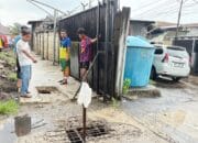 PT KAI Kirim Banjir Bercampur Limbah. Warga Kertapati Ributkan Ganti Rugi