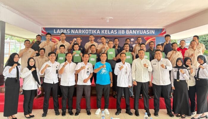 Tujuh WB Lapas Narkotika Banyuasin Terima Kado Natal