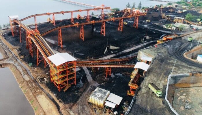 Dorong Green Mining, PLN Salurkan 23.040 Unit REC PT Borneo Indobara