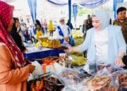 Lidyawati Cik Ujang Buka Pasar Murah Ramadhan. Ajak Perkuat Kepedulian Sosial kepada Masyarakat