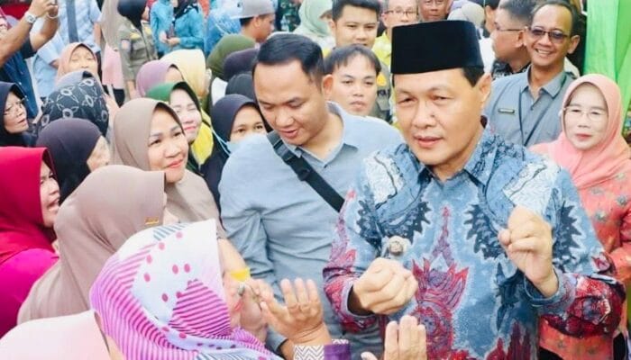 Bupati Edison Tekan Harga Dengan Buka Operasi Pasar Murah Jelang Lebaran