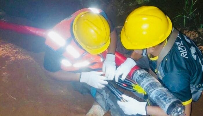 Pasca Idul Fitri PLN ULP Lubuk Linggau Perkuat Keandalan Listrik Dengan Perbaikan Saluran Kabel Tegangan Menengah