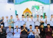 Wagub Cik Ujang Safari Jumat di Masjid Al Ikhlas Salurkan Bantuan dan Hewan Kurban
