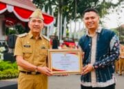Bank Sampah Mitra Binaan PLN UID S2JB Raih Penghargaan Pemkot Palembang. Program Bayar SPP dengan Sampah Berdampak Nyata