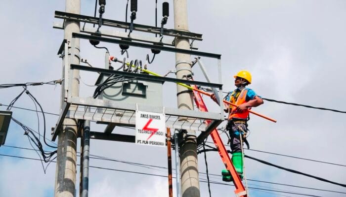Konsisten Terapkan Budaya K3 PLN UID S2JB Sabet Penghargaan Zero Accident