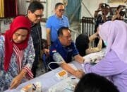 Demokrat Sumsel Gelar “Gerakan Langit Biru”, Cik Ujang Ikut Cek Kesehatan Warga