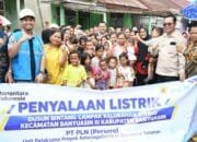 Puluhan Warga Bintang Campak Nikmati Listrik